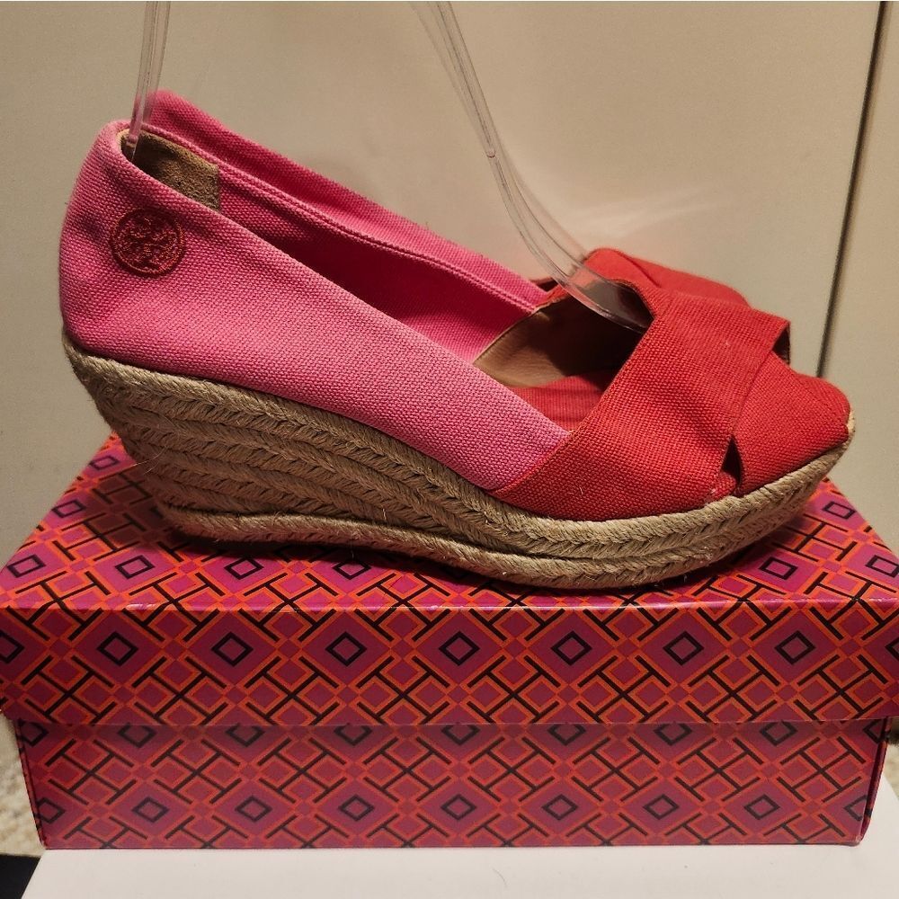 Tory Burch Red/Pink Canvas Peep Toe Wedge Heel Espadrilles Sz.9 $265 - Picture 9 of 10